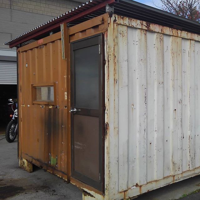 これがこー。#コンテナ #郡山市 #バイク屋さん #外壁 #サイディング